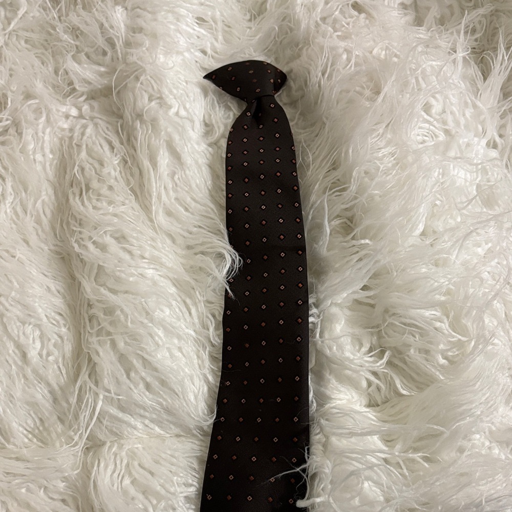 Brown clip on kids tie